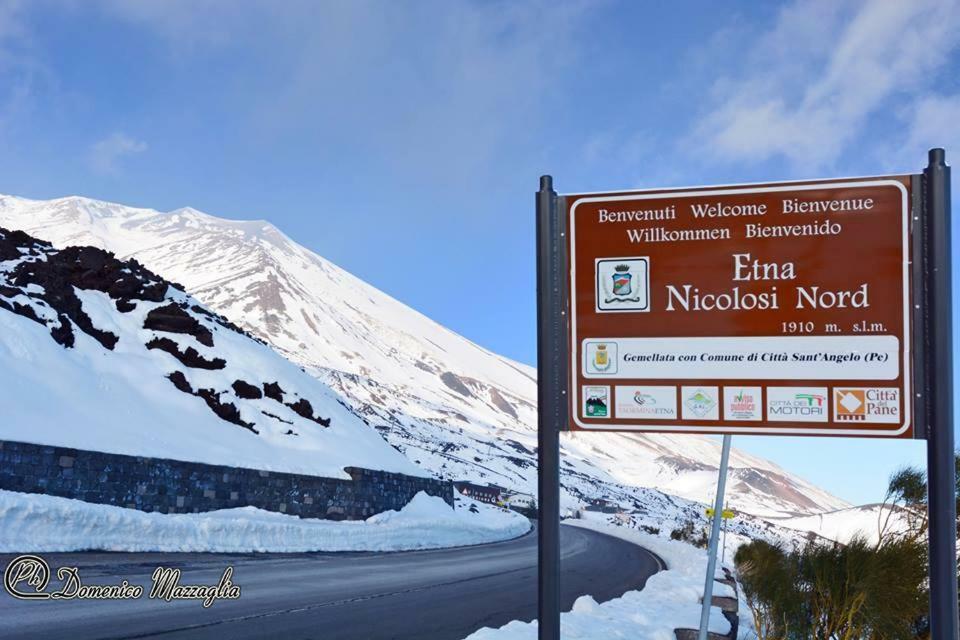 B&B Amici Dell'Etna Nicolosi Esterno foto